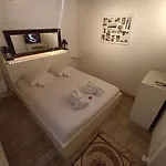 La Loge Du Vieux 4* ליון