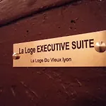 לינה וארוחת בוקר La Loge Du Vieux 4*