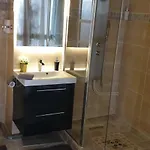 La Loge Du Vieux לינה וארוחת בוקר 4*