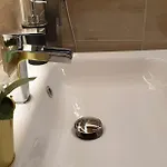 לינה וארוחת בוקר La Loge Du Vieux ליון