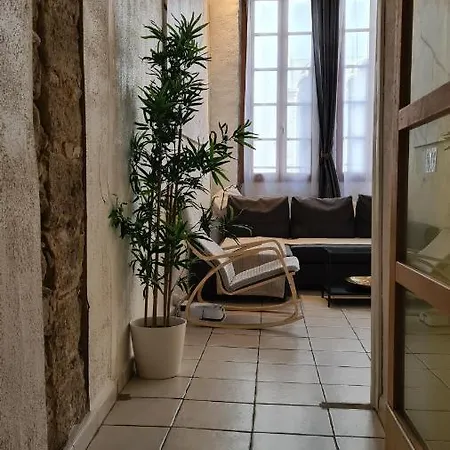La Loge Du Vieux 2*