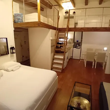 La Loge Du Vieux Bed & Breakfast Lione