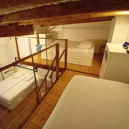 La Loge Du Vieux Oda ve Kahvaltı