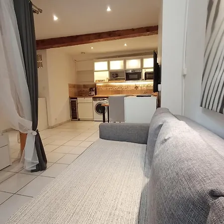 Oda ve Kahvaltı La Loge Du Vieux 4*