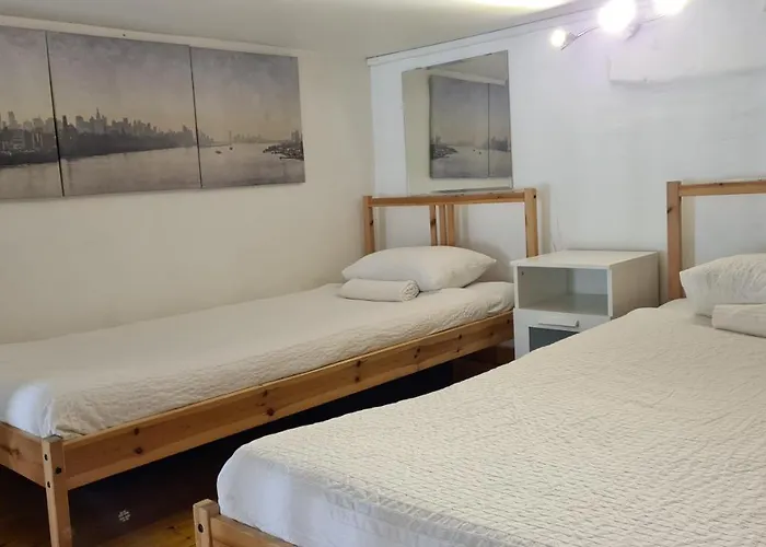La Loge Du Vieux Oda ve Kahvaltı Lyon