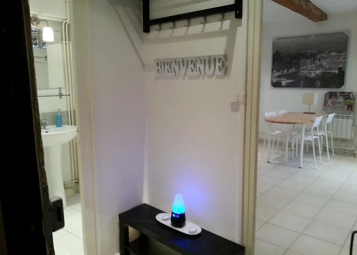 Oda ve Kahvaltı La Loge Du Vieux 4*