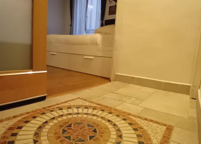 Oda ve Kahvaltı La Loge Du Vieux