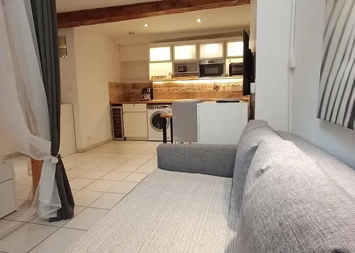 Oda ve Kahvaltı La Loge Du Vieux 4*