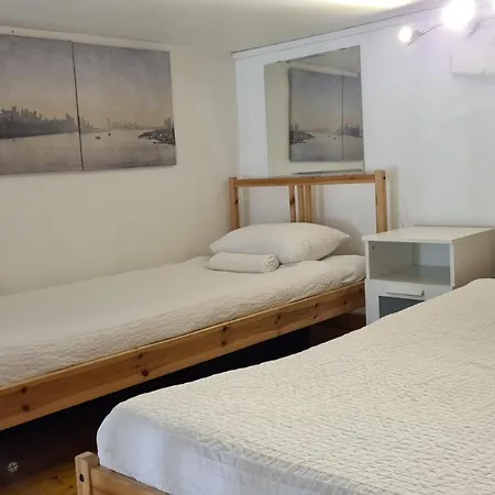 La Loge Du Vieux Bed and Breakfast Λυών