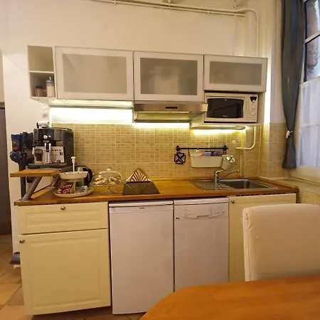 La Loge Du Vieux Bed and Breakfast