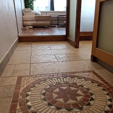 La Loge Du Vieux Frühstückspension