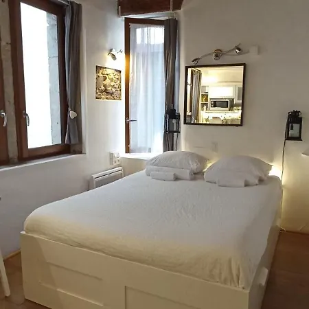 La Loge Du Vieux Frühstückspension