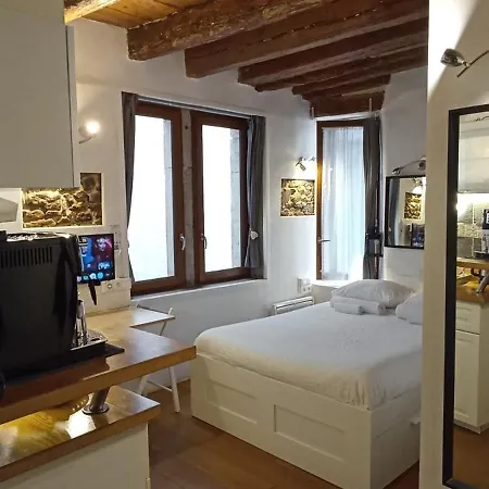 Frühstückspension La Loge Du Vieux