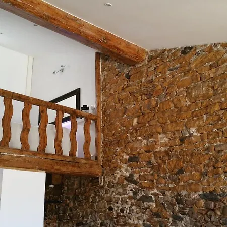 Frühstückspension La Loge Du Vieux 2*