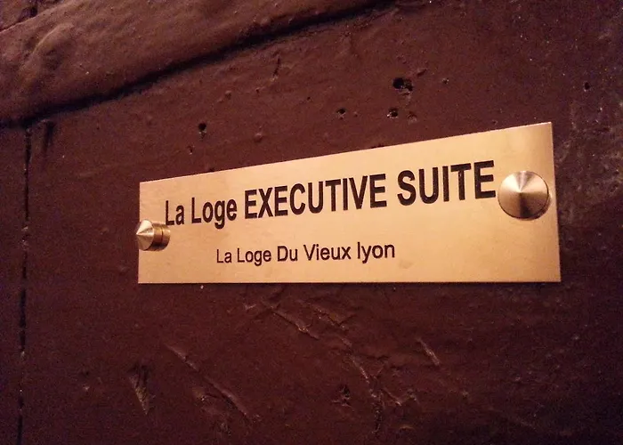 Alojamento de Acomodação e Pequeno-almoço La Loge Du Vieux 4*